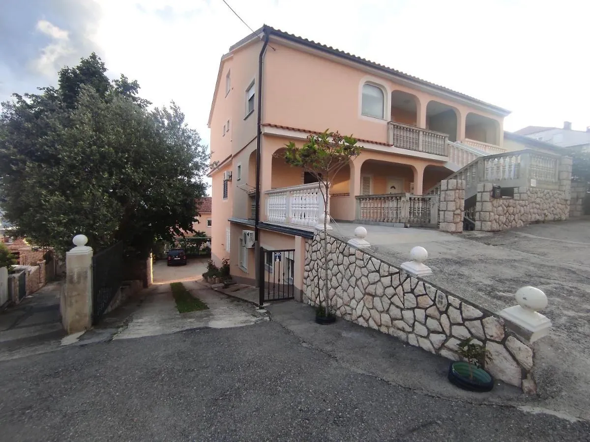 Apartment Snjezana Crikvenica