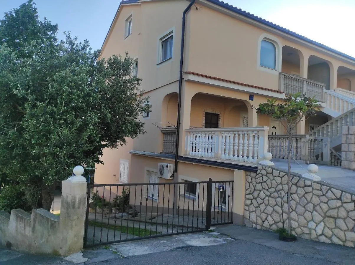Apartment Snjezana Crikvenica